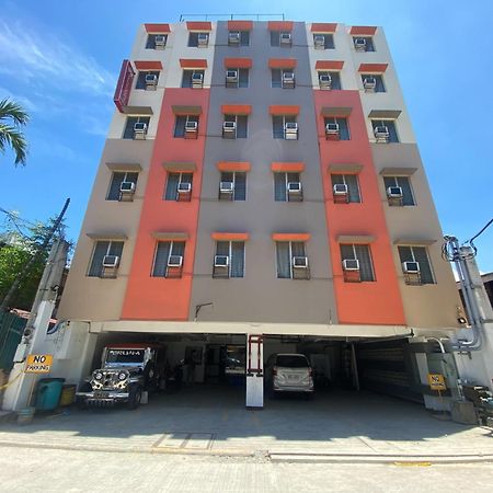 Oyo 888 City Stay Inns Fortview Bgc Pasig City Buitenkant foto