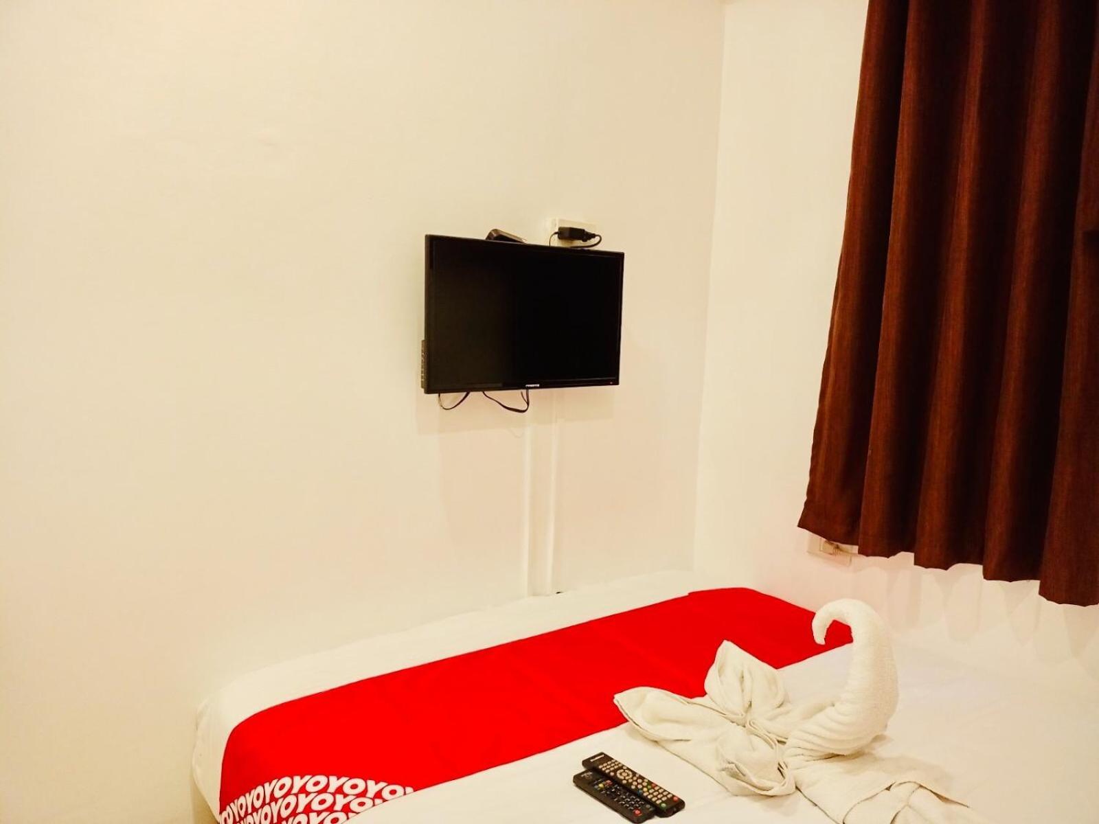Oyo 888 City Stay Inns Fortview Bgc Pasig City Buitenkant foto
