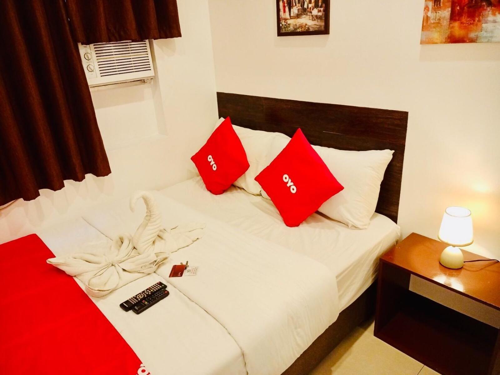 Oyo 888 City Stay Inns Fortview Bgc Pasig City Buitenkant foto